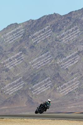 media/Mar-08-2025-TrackXperience (Sat) [[277b597a28]]/4-Level 1/Session 2 (Turn 9 Distant)/